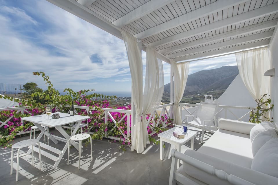 Villa | Balcony