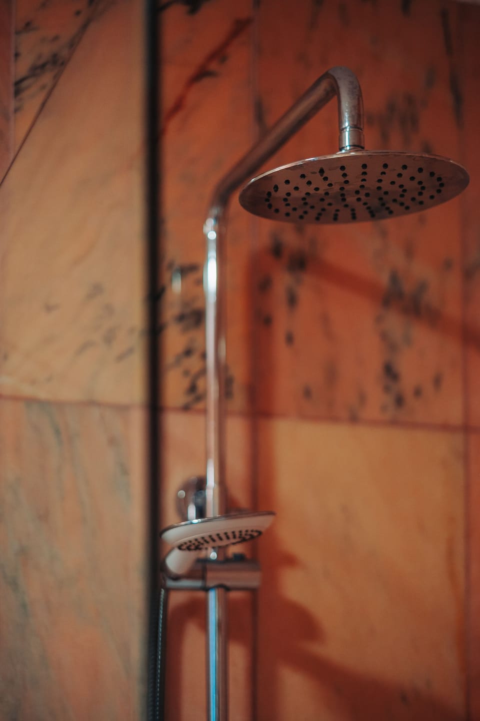 Comfort Apartment | Bathroom | Free toiletries, hair dryer, towels