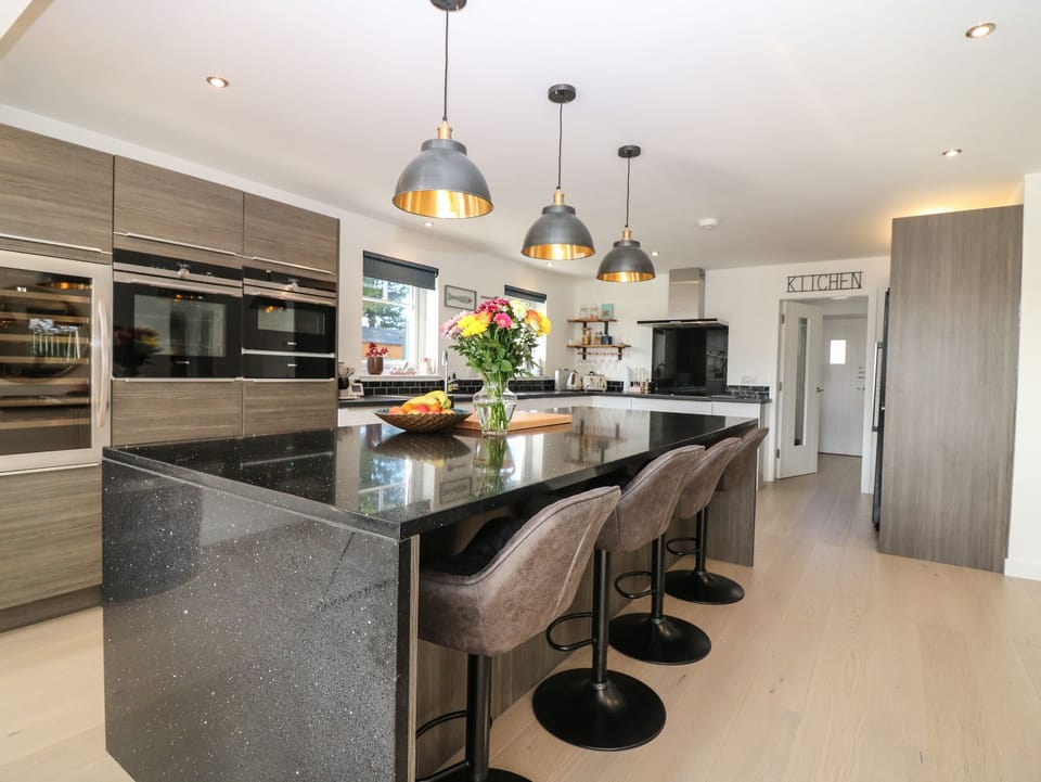 Cottage | Interior