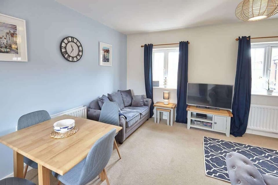 Coach House Retreat, Whitby - Host & Stay