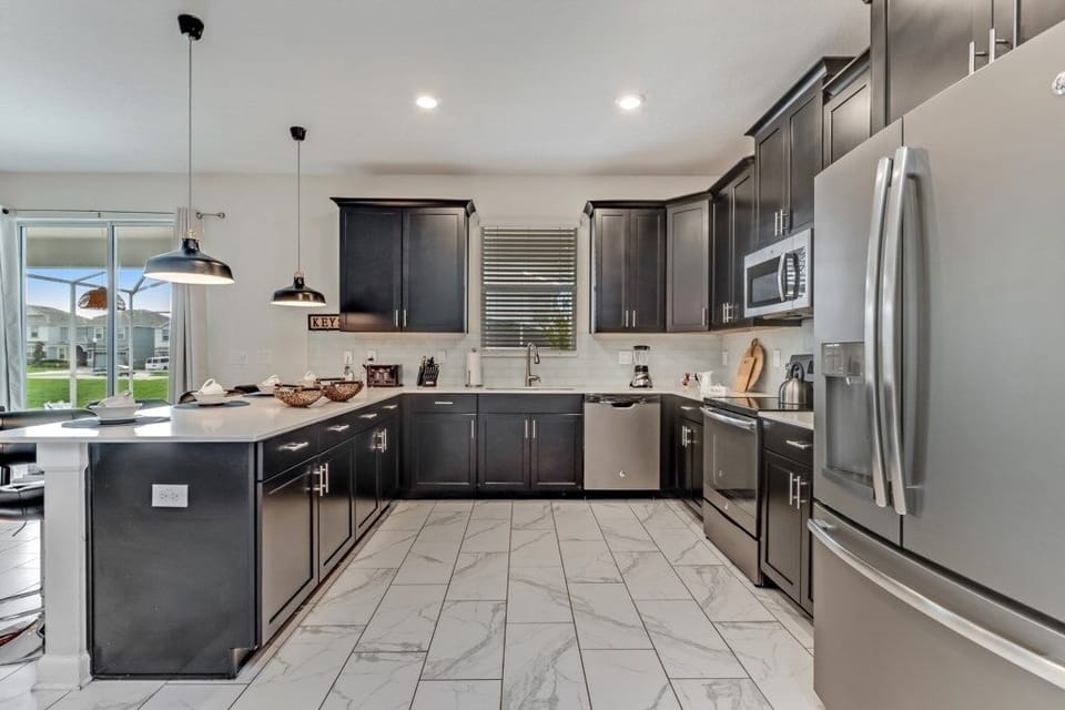 Villa, 6 Bedrooms | Private kitchen