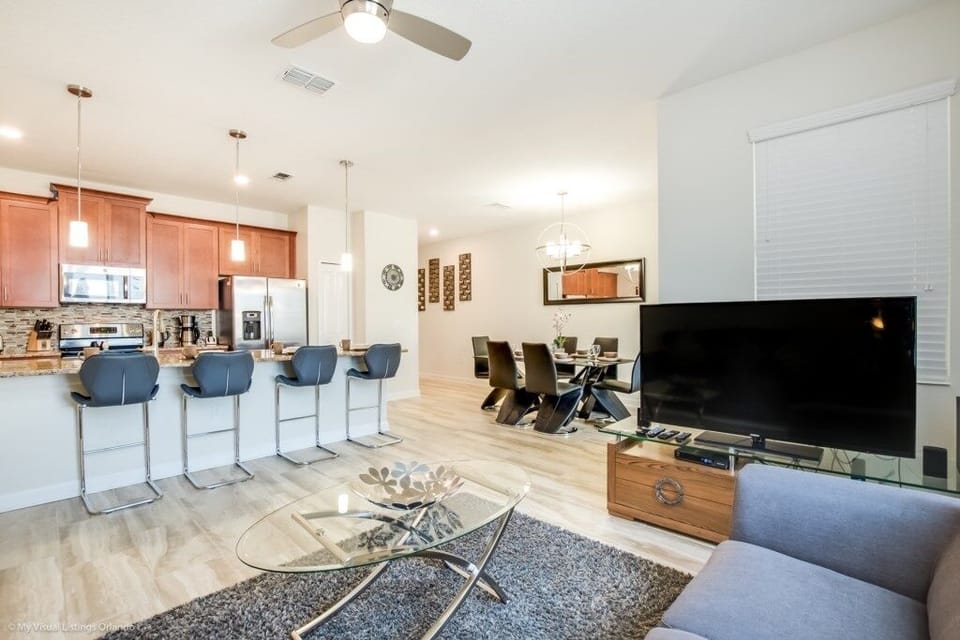 Townhome, 4 Bedrooms | Living room