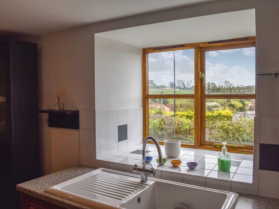 Kitchen area | Grove Barn, Carisbrooke