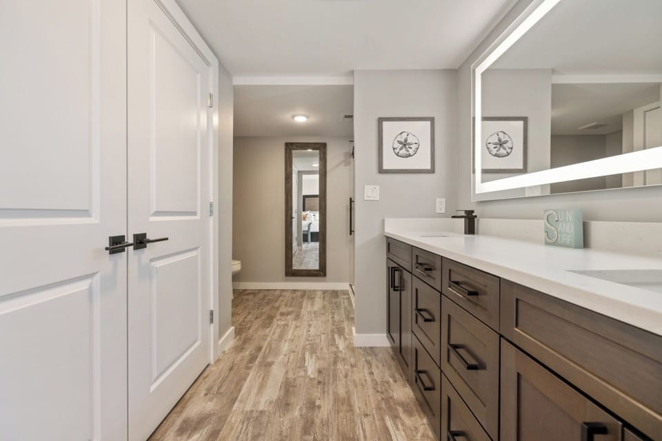 Master bath 2