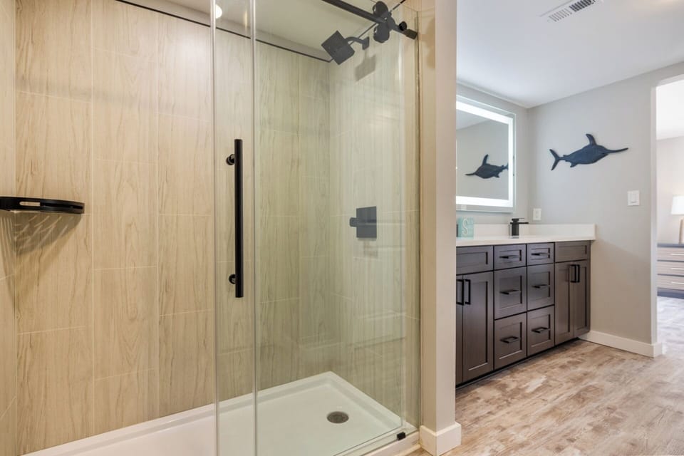 Walk in shower with vanity