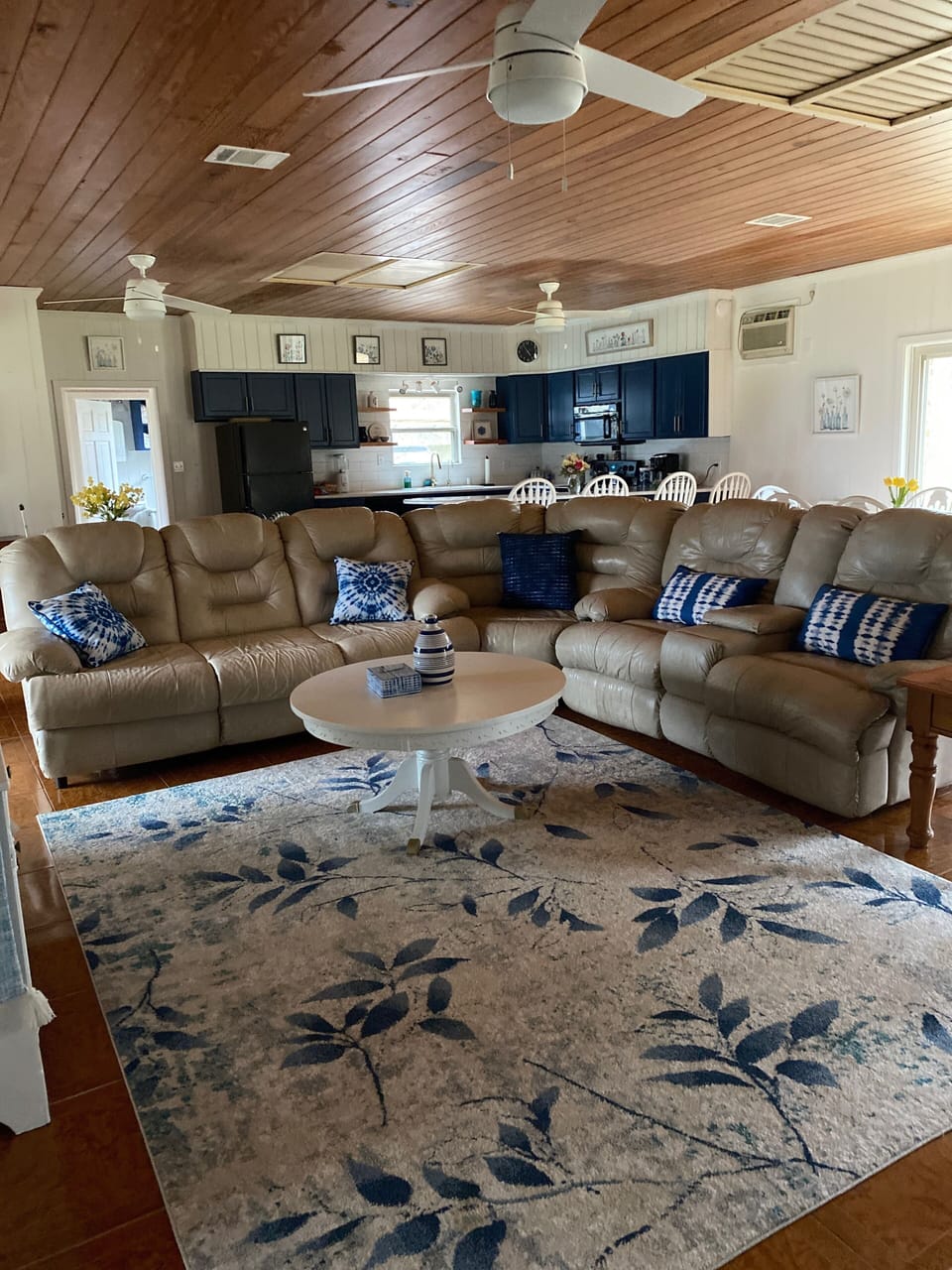 Open concept living room, dining room and kitchen 