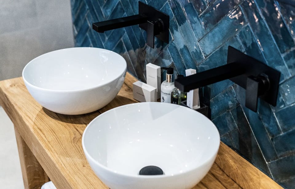 Deluxe Double Room, Ensuite (and Copper Bath ) | Bathroom