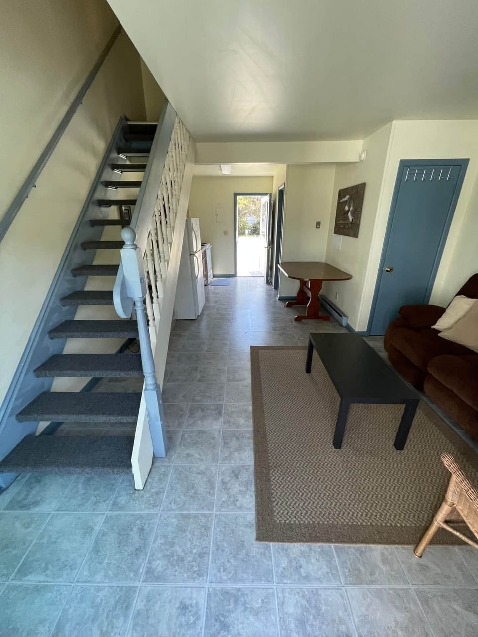 Just a few steps to the 2nd floor