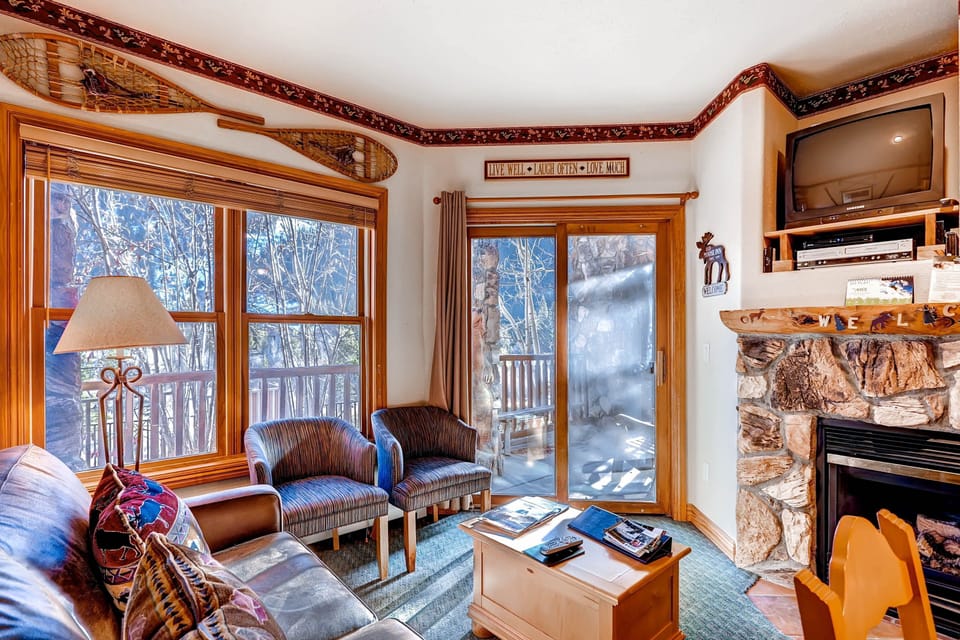 Step out onto the private balcony to bask in the serene mountain views, offering a perfect spot for morning coffee or evening stargazing.