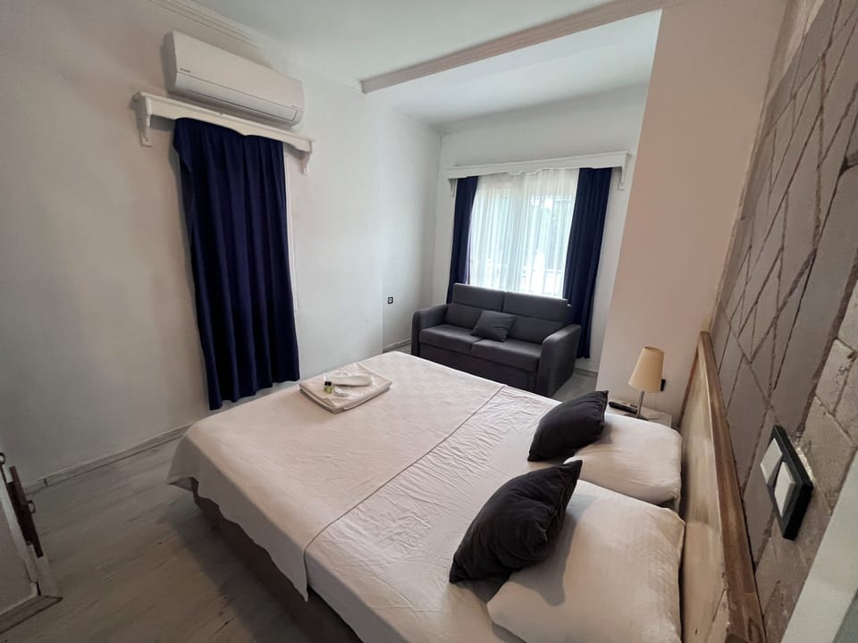 Classic Double Room | WiFi (free)