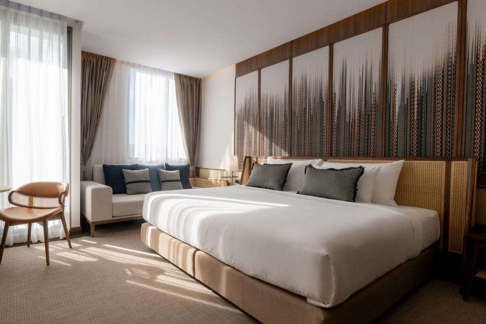 Deluxe Double or Twin Room | In-room safe, blackout drapes, WiFi (free), bed sheets