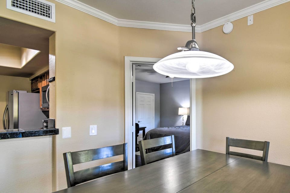Dining Room | Laptop-Friendly Workspaces