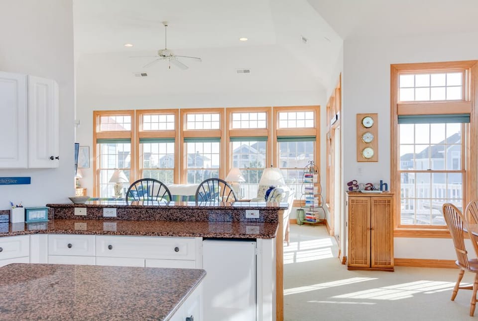 BU63: Pop's Place | Top Level Kitchen