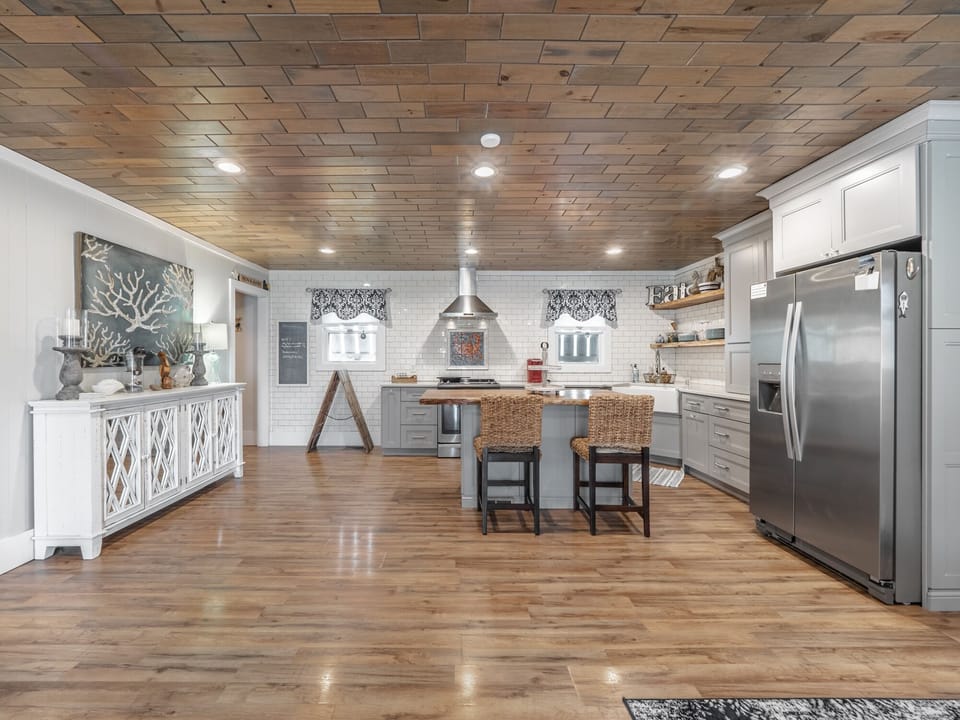 Large Kitchen