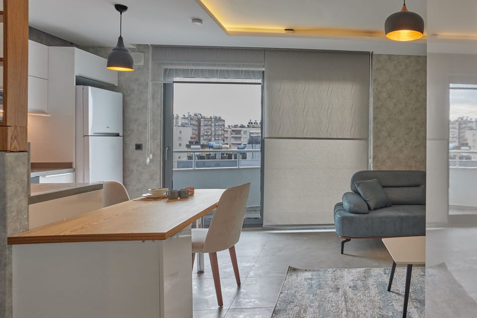 Luxury Apartment | 2 bedrooms, premium bedding, memory foam beds, in-room safe