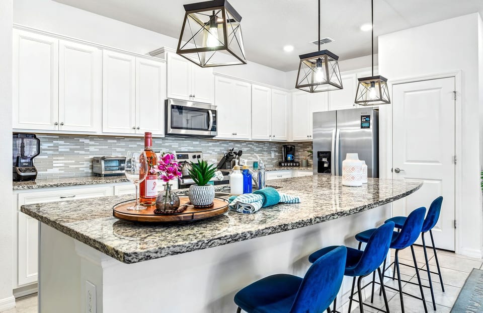 Redecorated in 2024!  Check out Paradise Found in Windsor Island!