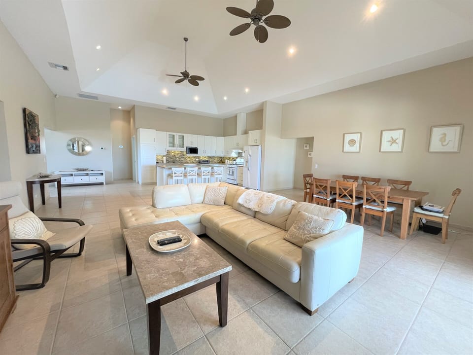 Livingroom Aruba Ocean View villa