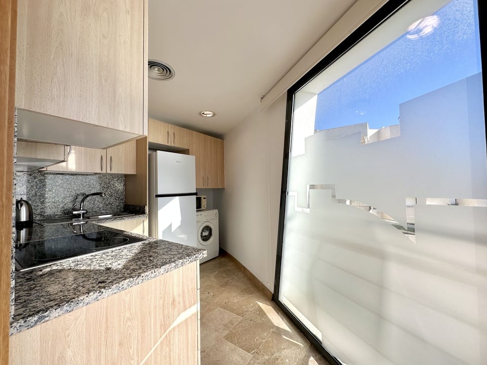 Kitchen (1)