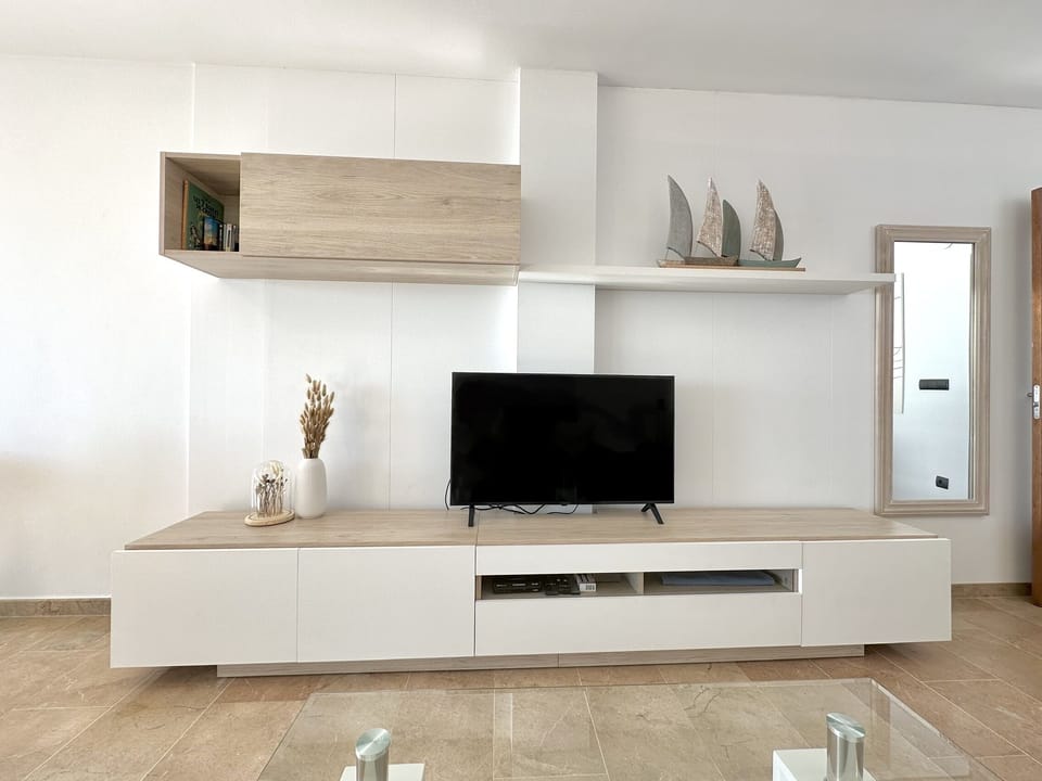 Living and dining room (6)