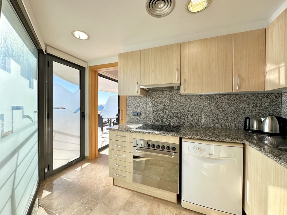 Kitchen (3)