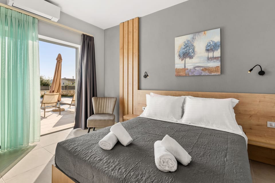 Deluxe Double Pool View Room | Premium bedding, pillowtop beds, laptop workspace, blackout drapes