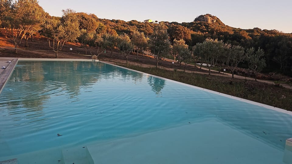 infinity swimming pool with idrojet