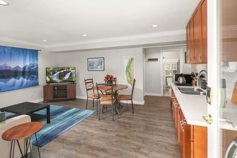 Living room & kitchen