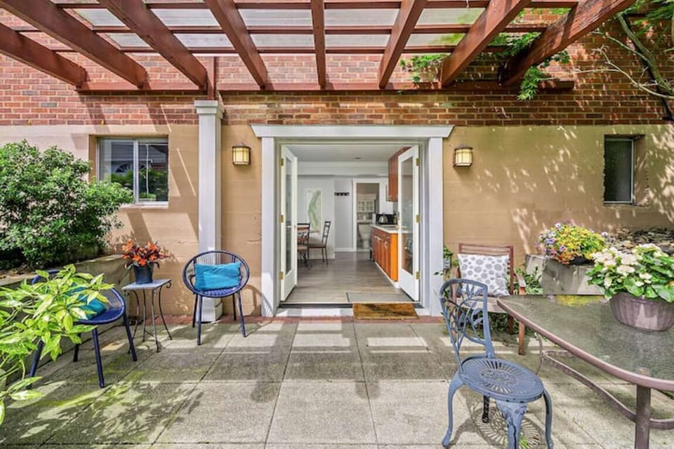French door entrance & patio