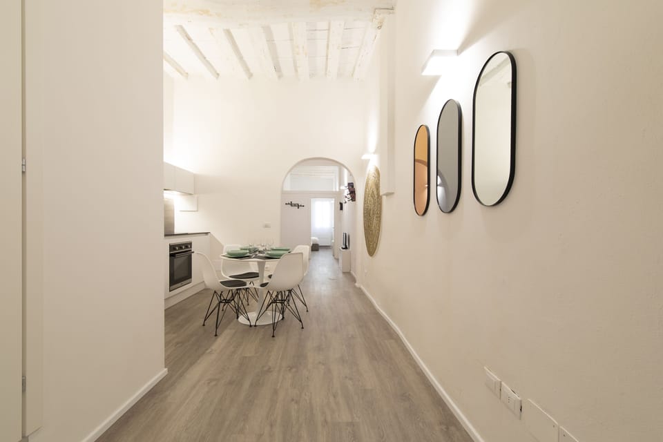 Design Apartment | Private kitchen | Fridge, oven, stovetop, coffee grinder