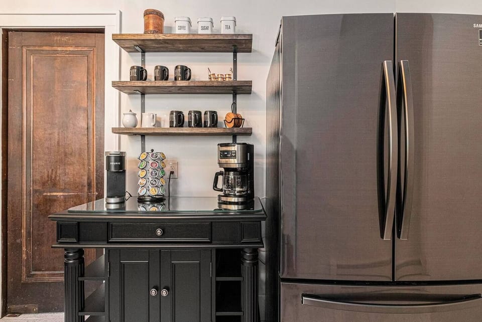Brand New Kitchen, Fully Stocked coffee bar.