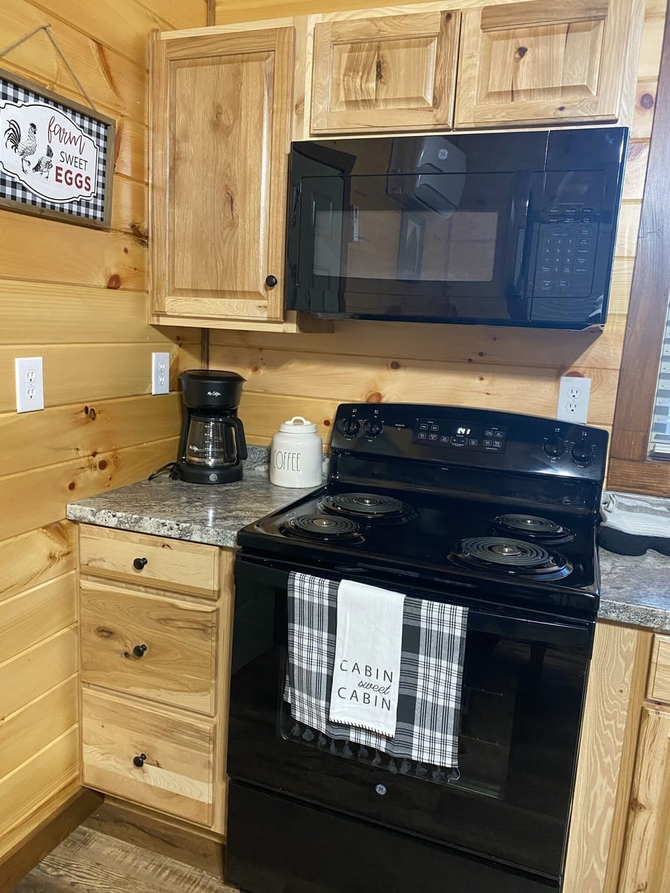 fully equipped kitchen
