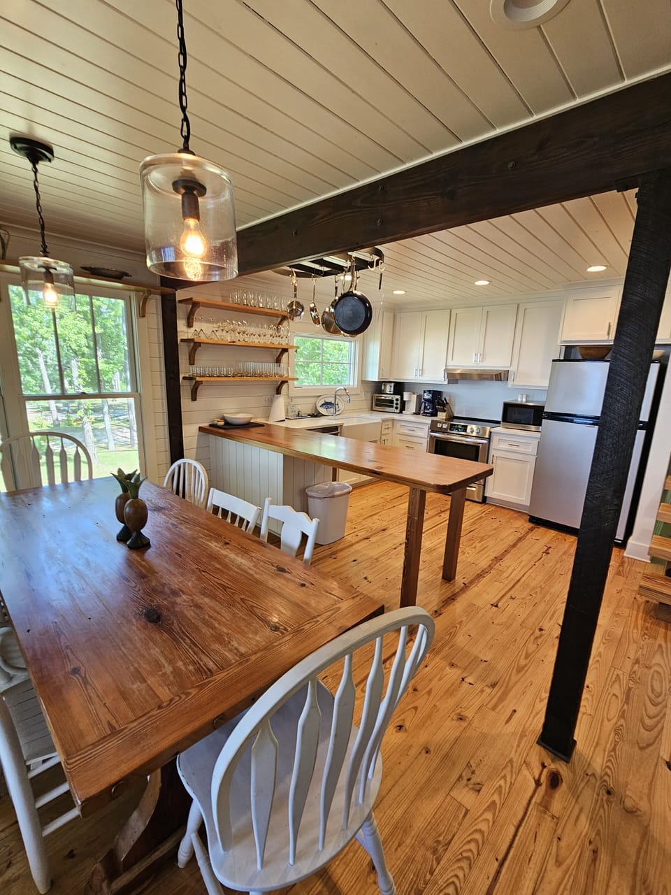 Dining room table