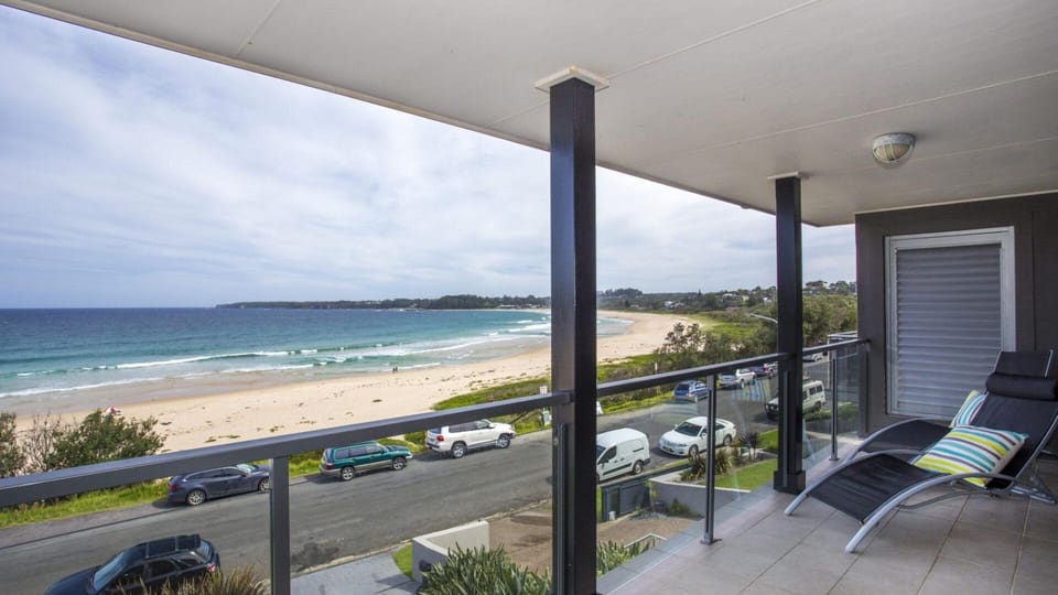 Front balcony 
