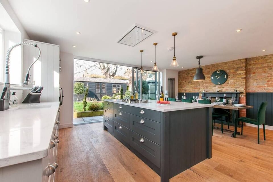 Spacious Open Plan Living