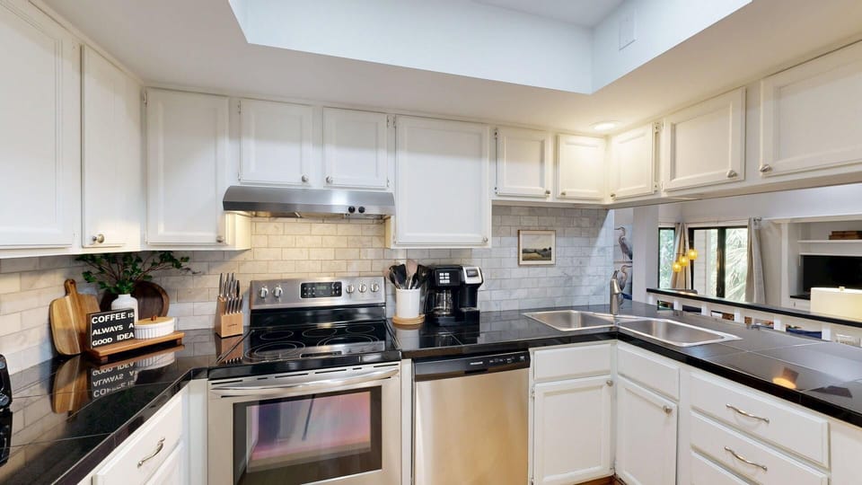 Fully Stocked Kitchen