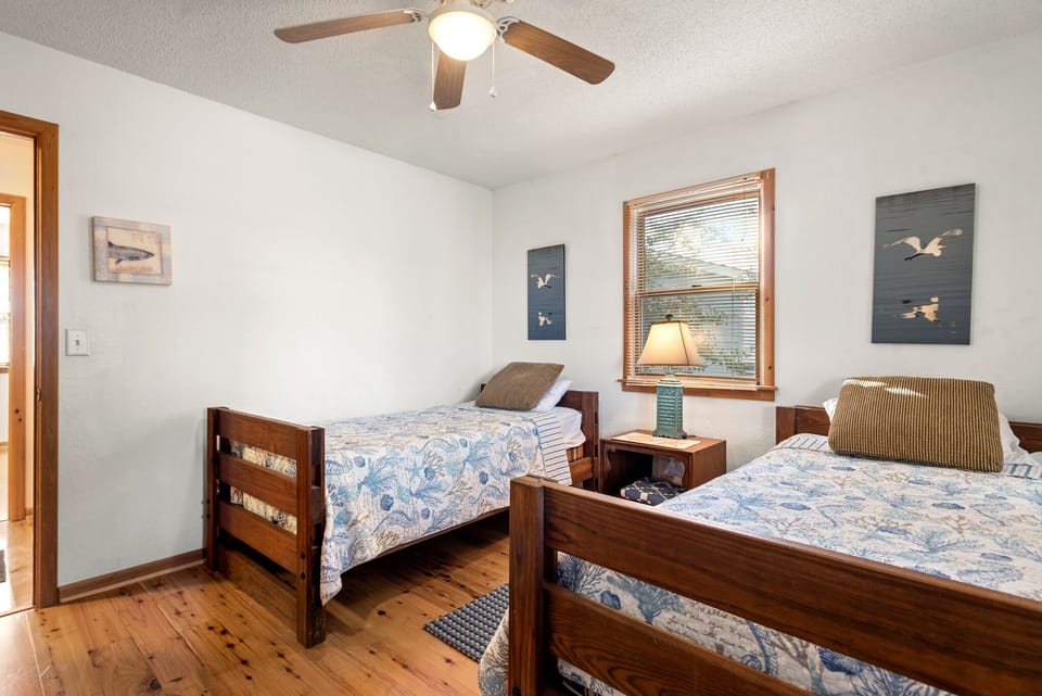 DU505: Kiki's Retreat | Mid Level Bedroom 1