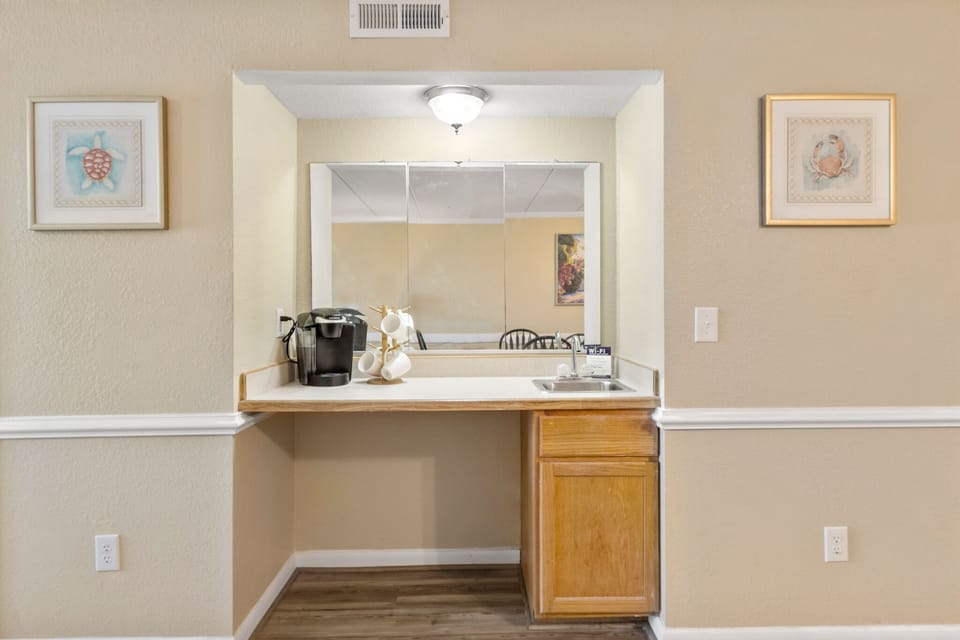 PVC308: PierView 308 | Living Area w/ Wet Bar