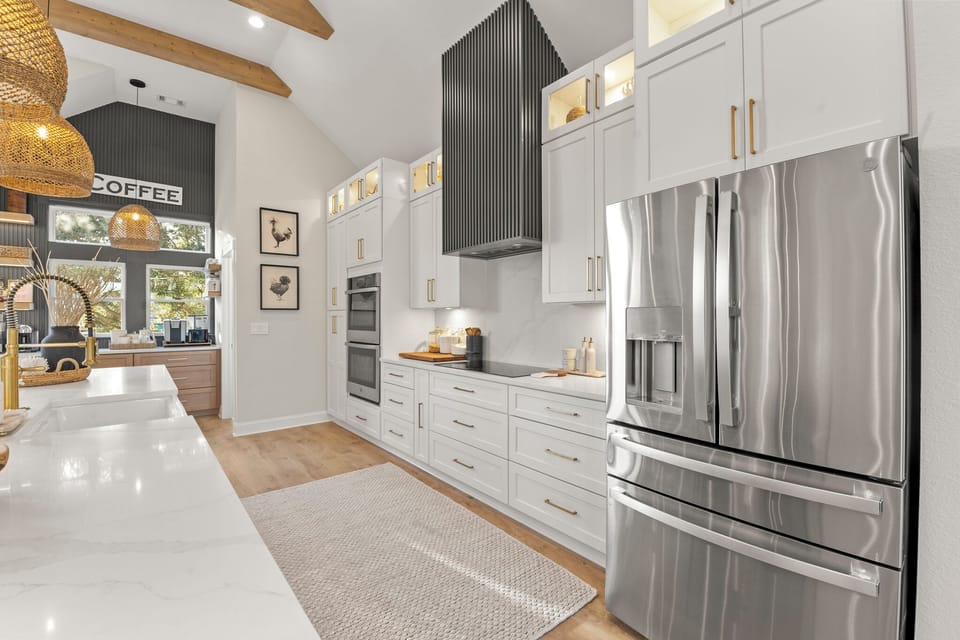 CC091: The Pink Cabana | Top Level Kitchen