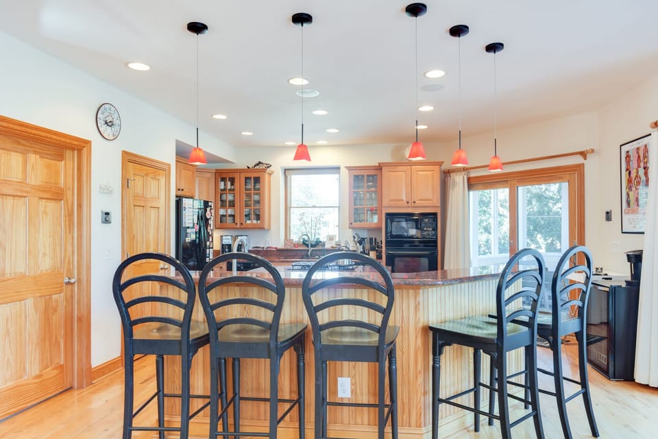 CC180: Perfect Peach | Mid Level Kitchen