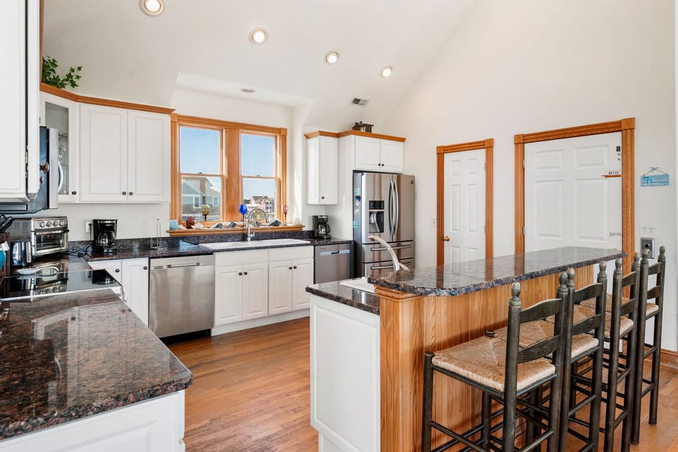 CC212: Wine Down | Top Level Kitchen