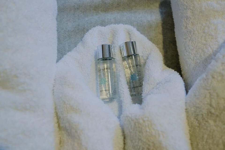 Bathroom amenities