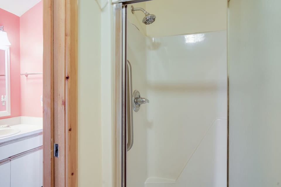 CL742: Sea La Vie | Mid Level Bedroom 5 Private Bath