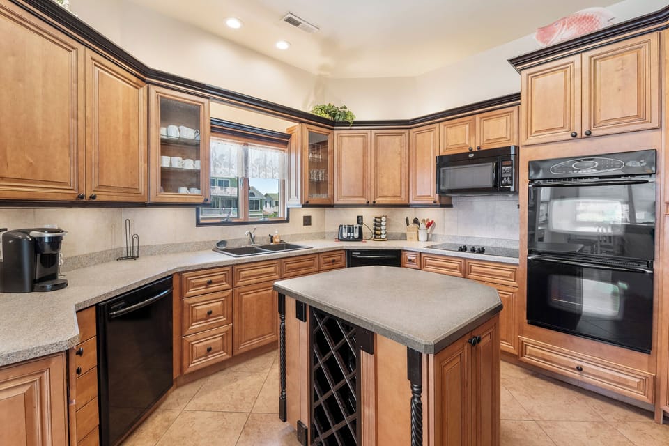 CP19: Jewel Of The Banks | Top Level Kitchen