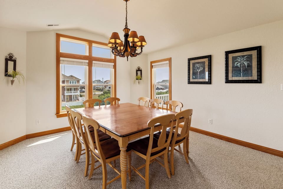 JR385: Jockeys Ridge 385 | Top Level Dining Area