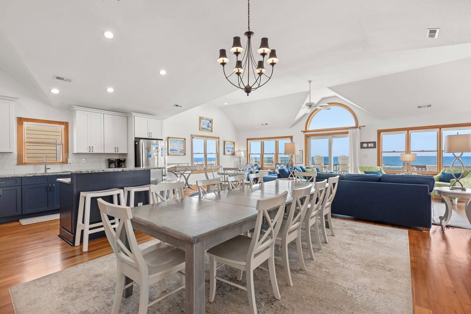 JR42: Whit's End | Top Level Dining Area