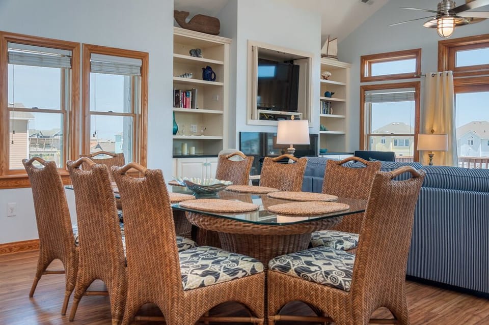 JR96: Blue Moon | Top Level Dining Area