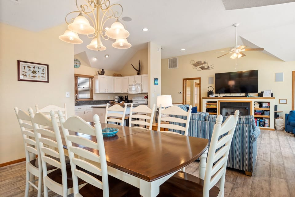 OSD01: Seaduction | Top Level Dining Area