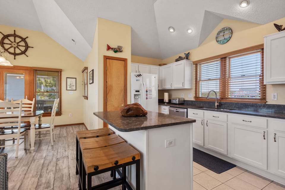 OSD01: Seaduction | Top Level Kitchen