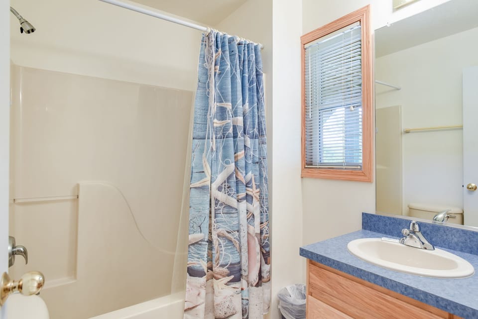 OSJ01: Lady Of The Lake | Mid Level Bedroom 2 Private Bath