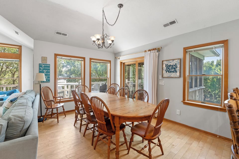 SH223:  Dragonfly | Top Level Dining Area